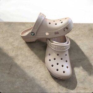Crocs Unisex - Men's Size 4, Women's Size 6 Classic Clog / Slippers Pink Clay /